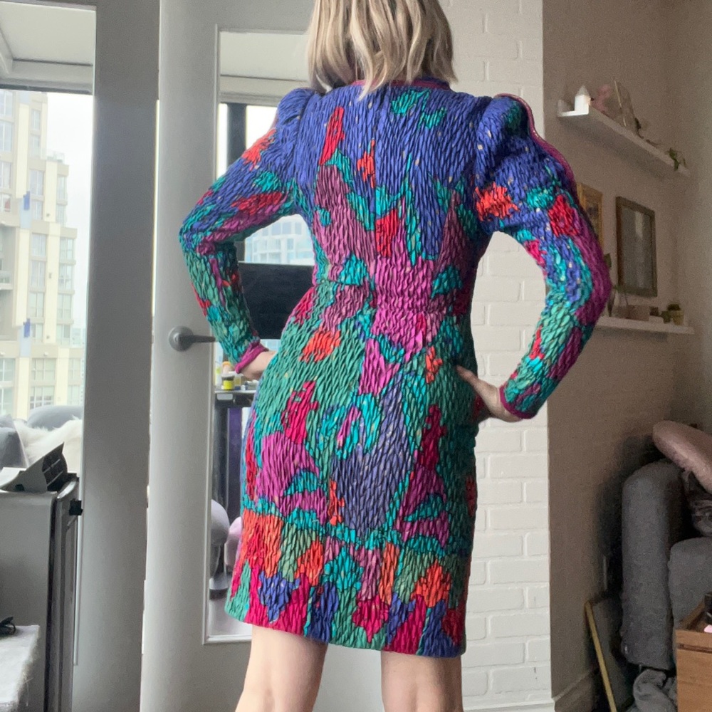 Colorful long sleeved vintage dress - Picture 3 of 6